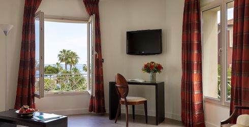 hotel room image