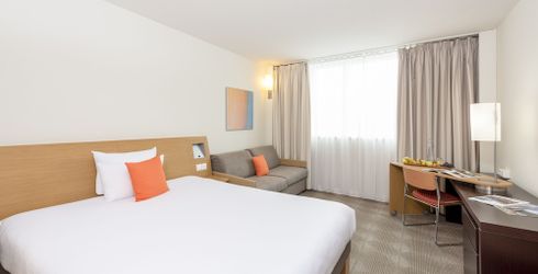 hotel room image