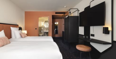 hotel room image