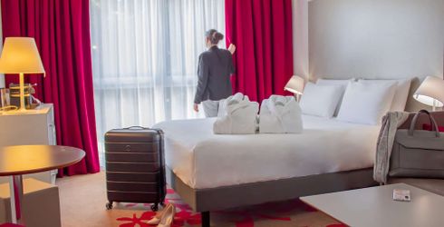 hotel room image