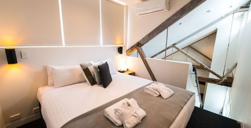 hotel room image