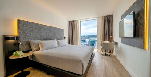 hotel room image