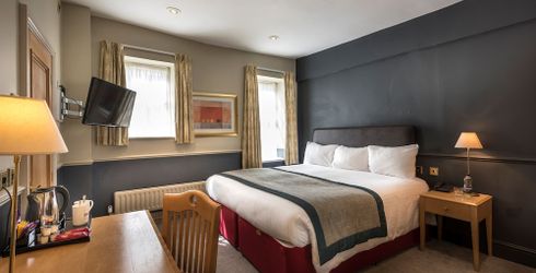 hotel room image