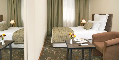 hotel room image