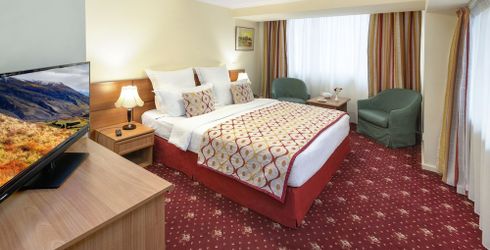 hotel room image