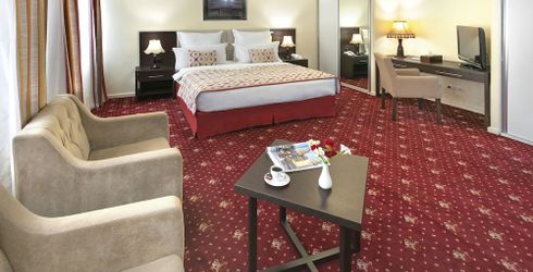 hotel room image