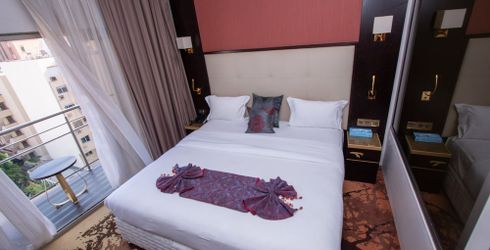 hotel room image