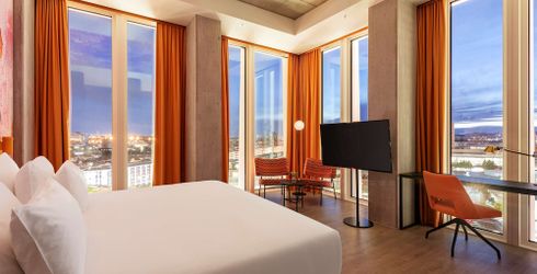hotel room image