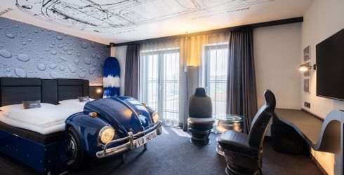 hotel room image