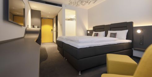 hotel room image