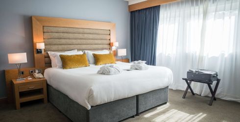 hotel room image