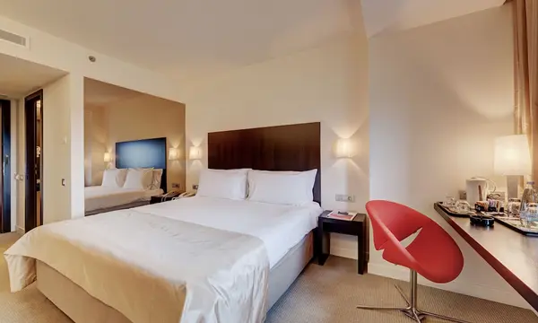 Ramada Plaza by Wyndham Bucharest Convention Center hotel in Bucareste