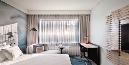 hotel room image