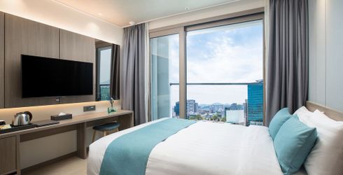 hotel room image