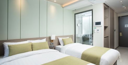hotel room image