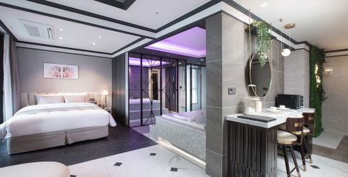 hotel room image