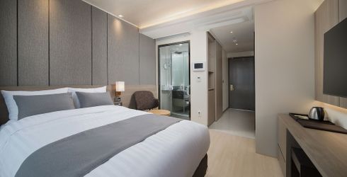 hotel room image