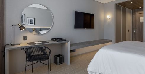 hotel room image