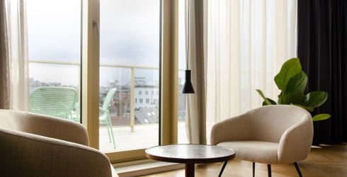 hotel room image