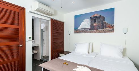 hotel room image