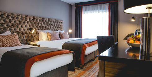 hotel room image