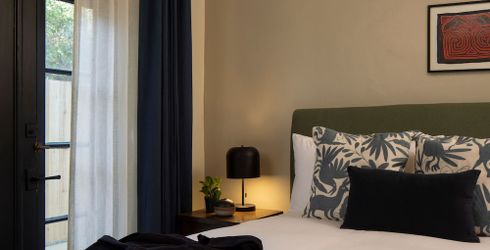 hotel room image