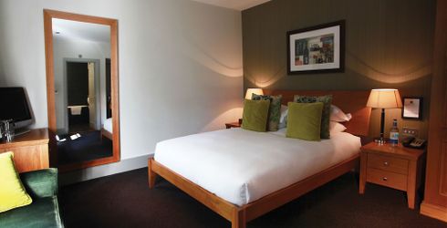 hotel room image