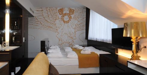 hotel room image