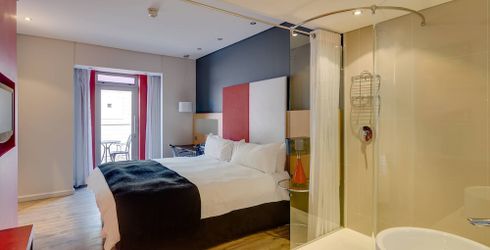 hotel room image