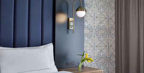 hotel room image