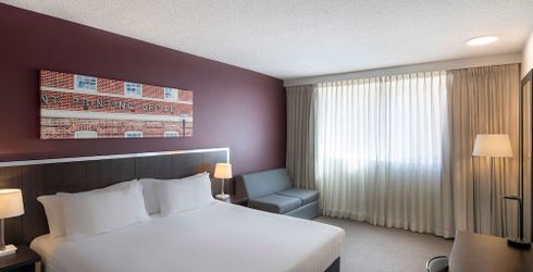 hotel room image