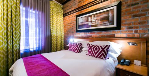 hotel room image