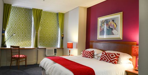 hotel room image