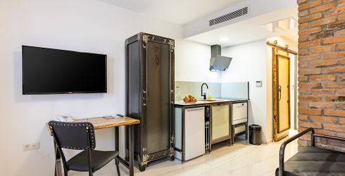 hotel room image