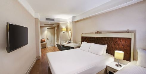 hotel room image