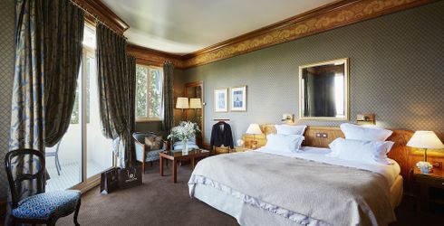 hotel room image