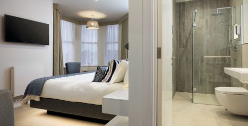 hotel room image