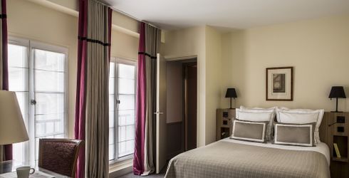 hotel room image