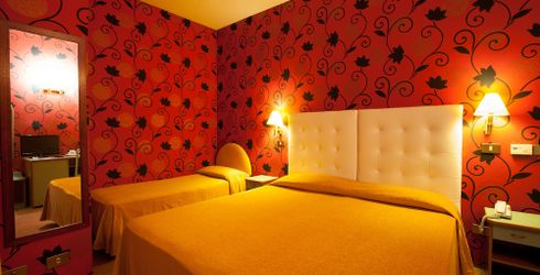 hotel room image
