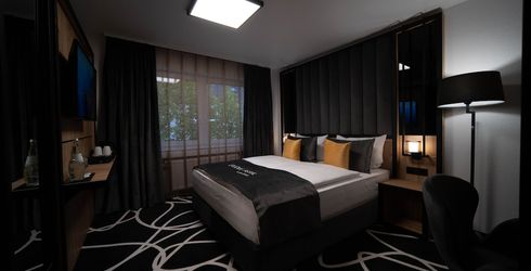 hotel room image