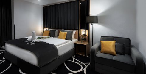 hotel room image
