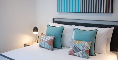 hotel room image