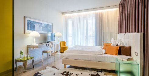 hotel room image