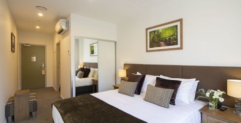 hotel room image
