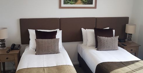hotel room image