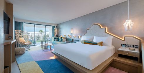 hotel room image