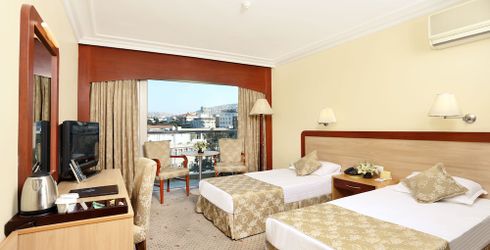 hotel room image