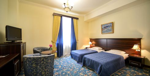 hotel room image