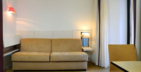 hotel room image