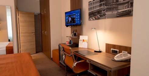 hotel room image